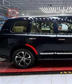 تۆیۆتا لاند کروزەر